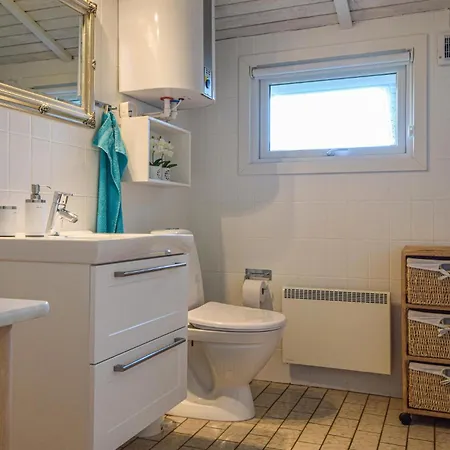 Stunning Home In Blavand With Sauna Блаванн